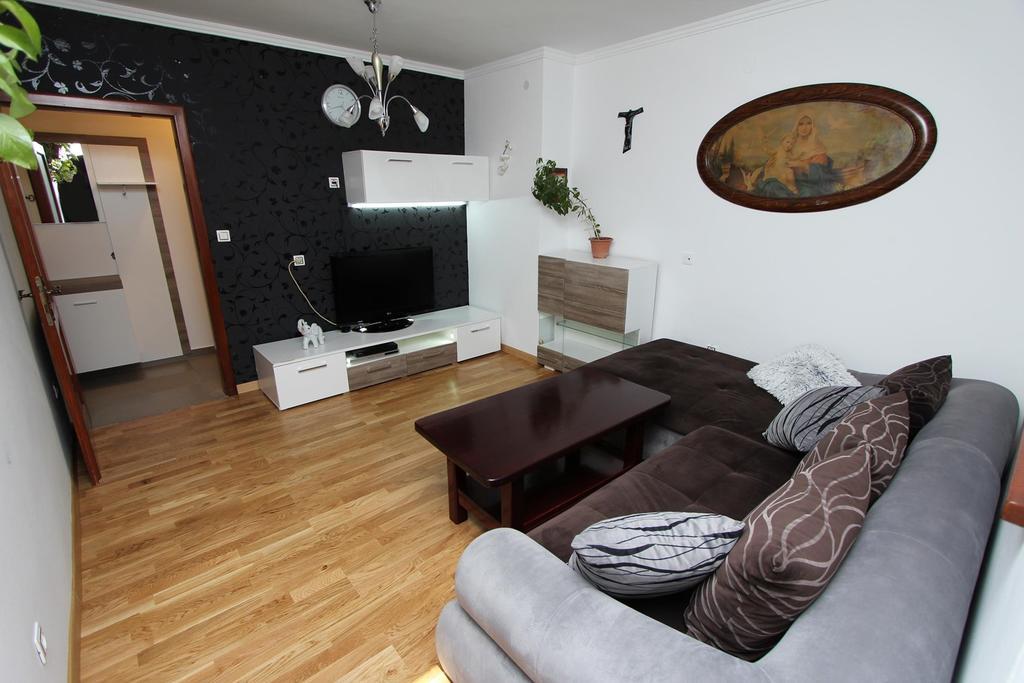 Apartment Ilinovic Ρόβινι Εξωτερικό φωτογραφία