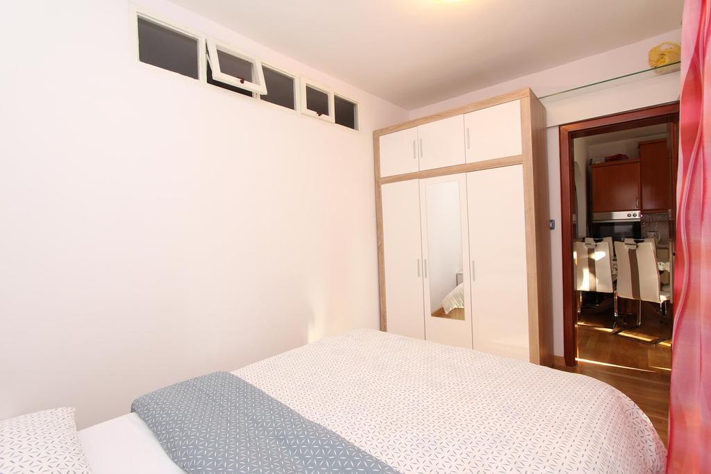 Apartment Ilinovic Ρόβινι Εξωτερικό φωτογραφία