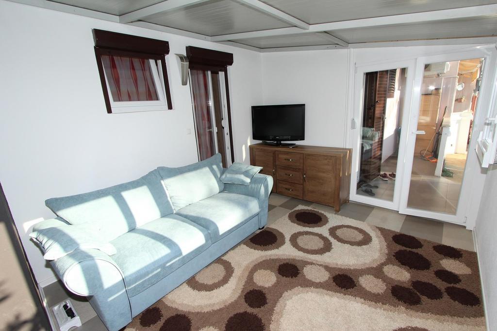 Apartment Ilinovic Ρόβινι Εξωτερικό φωτογραφία